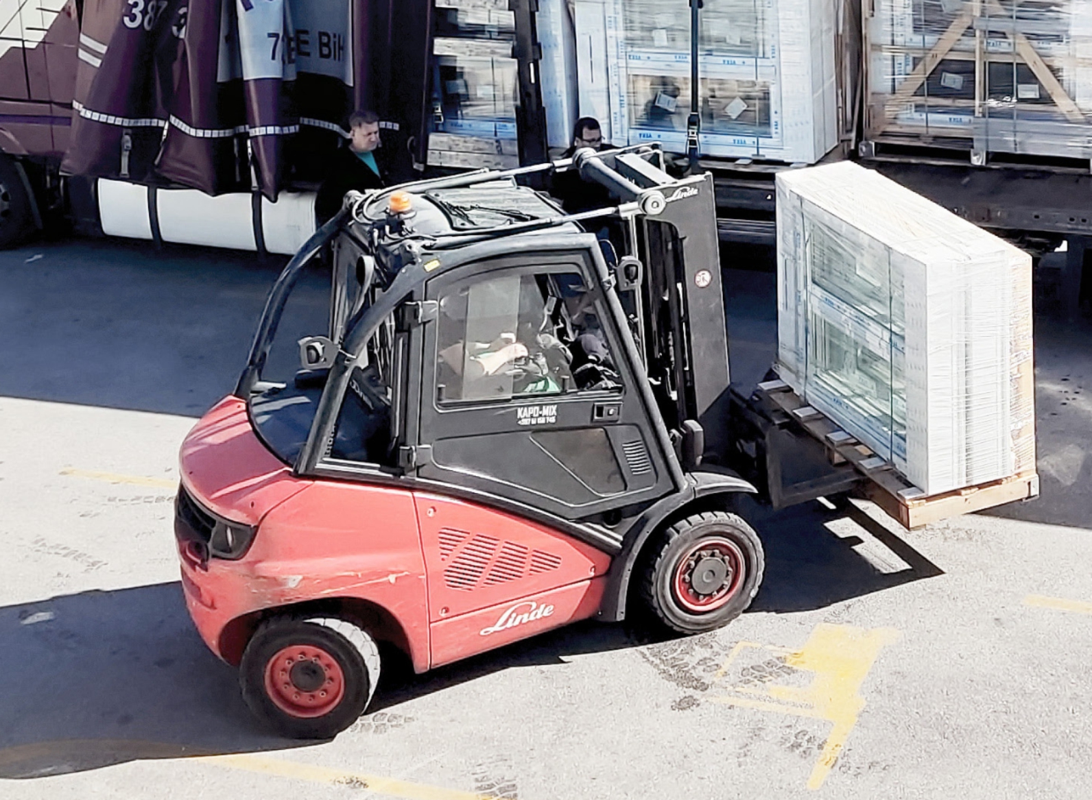 Ulazni kontrolor / skladištar (rukovalac viljuškara)